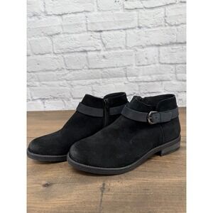 Clarks Womens Black Suede Buckle Strap Ankle Boots Size 8 Classic Minimalist